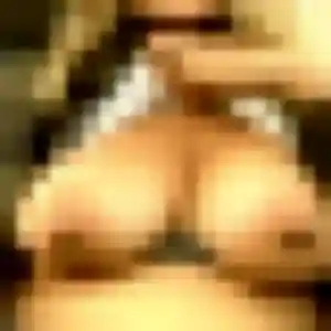 Anouk, 36 ans, en ligne à Aureilhan pour un rencontre coquine