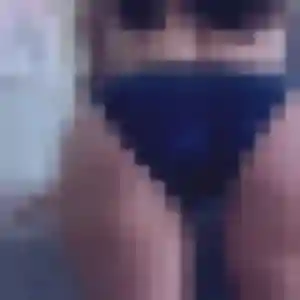 Charmante Anne-Charlotte, 34 ans à Beuvrages - la contacter
