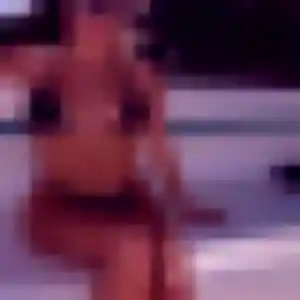 Photo privée de Violette, 32 ans à Canet-en-Roussillon - rencontre sans lendemain