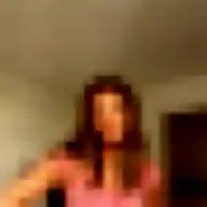 Photo de Nicole à Charbonnières-les-Bains (29 ans) - rencontre coquine discret