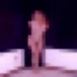 Brune, 21 ans, disponible à Châteaugiron pour une rencontre coquine