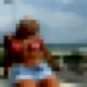 Valerie, 25 ans, disponible à Châteaugiron pour une rencontre coquine