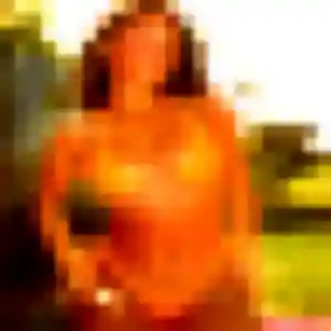 Contacte Celine, 19 ans à Clichy en privé