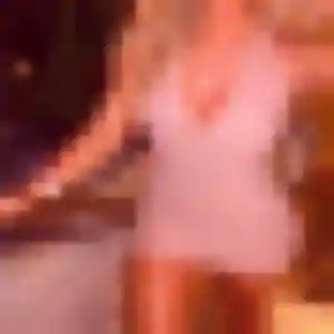 Malika, 34 ans, en ligne à Combourg pour un rencontre coquine