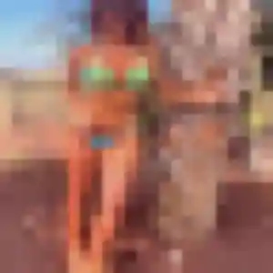 Sexy Dina, 38 ans à Crozon - découvrir son profil