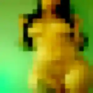 Hajar, 35 ans, en ligne à Dinard pour un rencontre coquine