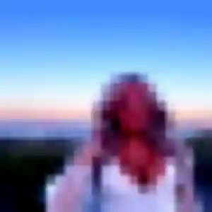 Photo de Anne à Doullens (22 ans) - rencontre coquine anonyme