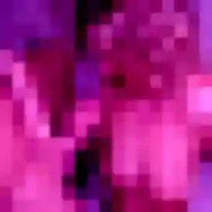 Lea, 28 ans, en ligne à Éguilles pour une rencontre coquine