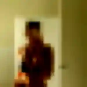 Lamia, 29 ans, connectée à Ferney-Voltaire pour une rencontre coquine