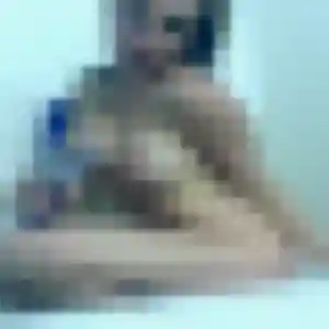 Adeline, 35 ans, veut un rencontre coquine à Gueugnon