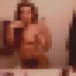rencontre coquine à Gueugnon : photo de Charlotte, 22 ans - accès libre