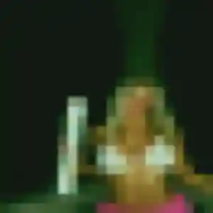 Photo de Salome à La Crèche (33 ans) - rencontre coquine anonyme