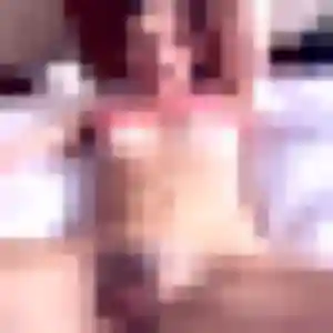 Maud, 27 ans, disponible à Lançon-Provence pour un rencontre coquine