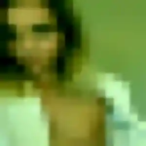 Contacte Penelope, 22 ans à Lannilis en t'inscrivant