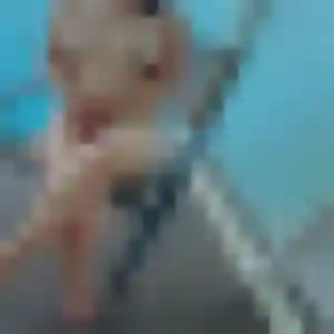 Photo de Anouk à Le Luc (23 ans) - rencontre coquine anonyme