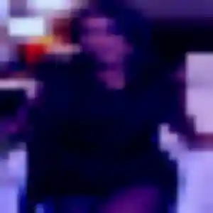 Laura, 28 ans, connectée à Le Poinçonnet pour une rencontre coquine