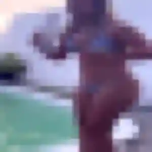 Colombine, 29 ans, connectée à Les Sables-d'Olonne pour une rencontre coquine