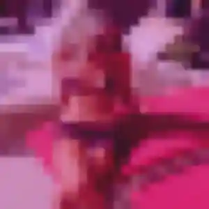 rencontre coquine à Mayenne : photo de Debora, 22 ans - accès libre