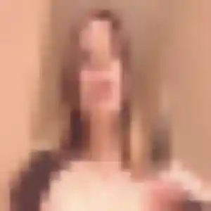 Photo de Elena à Mayenne (36 ans) - rencontre coquine anonyme
