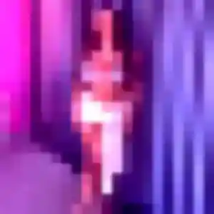 Brune (19 ans) à Meyreuil cherche un rencontre coquine rapidement