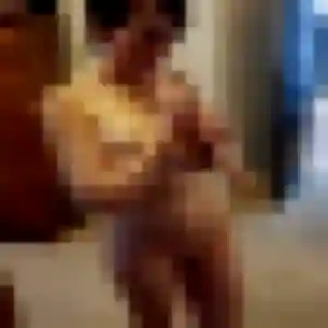 Ophelie, femme de 25 ans propose rencontre coquine à Montauban-de-Bretagne