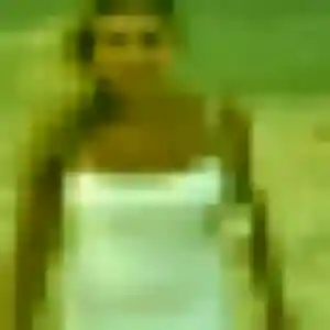 Contacte Yasmina, 21 ans à Moulins gratuitement