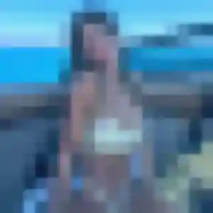 Emilie (21 ans) à Oullins-Pierre-Bénite attend un rencontre coquine rapidement