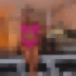 Contacte Nadia, 27 ans à Peypin en t'inscrivant