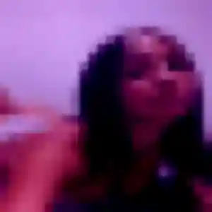 Natacha (23 ans) à Peyrolles-en-Provence propose une rencontre ce soir