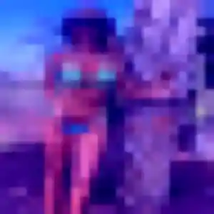 Rejoins Christine, 33 ans à Pointe-Noire gratuitement