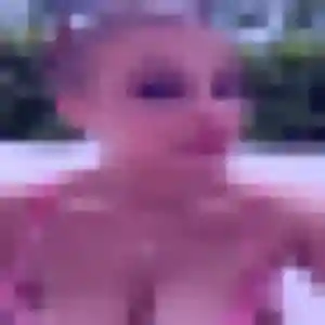 Kenza, 27 ans, connectée à Pontault-Combault pour un rencontre coquine