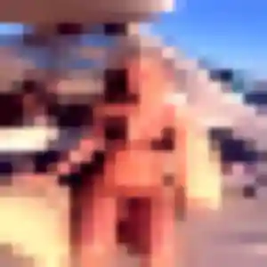 Découvre Chloe, 21 ans à Pornichet en privé