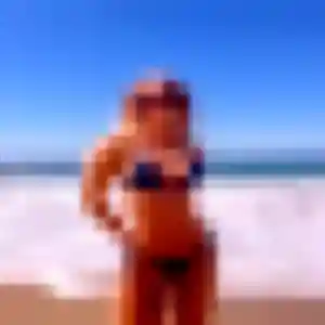 Rejoins Madeleine, 28 ans à Quéven en privé