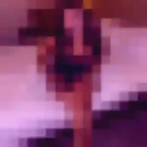 Rencontre Debora, 22 ans à Rodez en privé