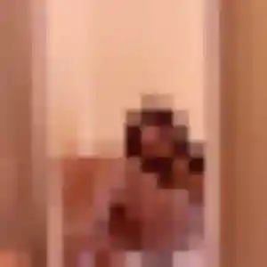 Whitney, 43 ans, en ligne à Roquefort-les-Pins pour une rencontre coquine