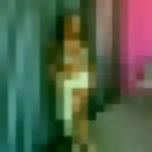 Brunehilde, 20 ans, connectée à Saint-Égrève pour une rencontre coquine