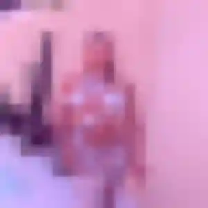 Rejoins Joanne, 41 ans à Saint-Germain-en-Laye en t'inscrivant