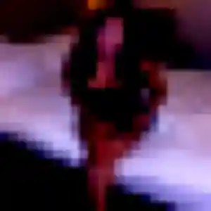 Charmante Leontine, 22 ans à Saint-Germain-lès-Corbeil - la contacter