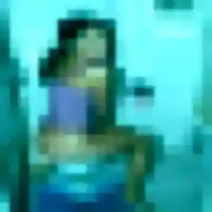 Louisa (32 ans) à Saint-Paul-Trois-Châteaux cherche une rencontre maintenant