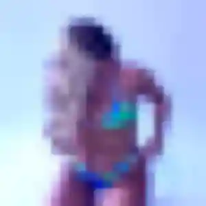 Aurelie, 19 ans, connectée à Saint-Philippe pour une rencontre coquine