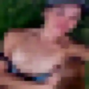 Rebecca, 19 ans, connectée à Saint-Pierre-du-Perray pour une rencontre coquine