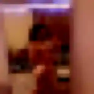 Photo de Lucienne à Saint-Raphaël (24 ans) - rencontre coquine gratuit