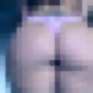 Photo de Naomi à Saint-Sébastien-de-Morsent (34 ans) - rencontre coquine discret