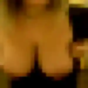 Uranie (36 ans) à Sausset-les-Pins propose une rencontre ce soir