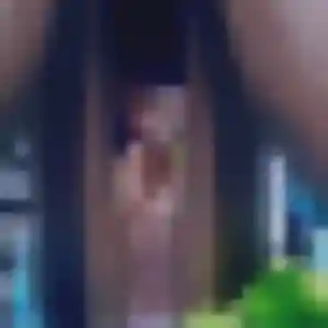 Photo de Giulia à Solliès-Pont (24 ans) - rencontre coquine anonyme