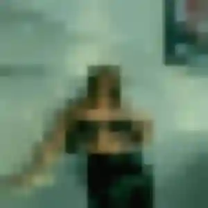 Rencontre Yasmina, 21 ans à Theix-Noyalo en privé