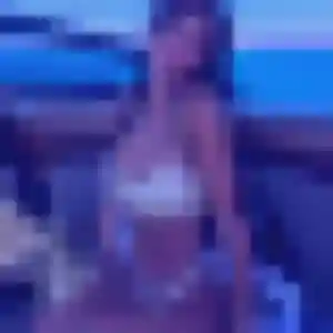 Eugenie, 26 ans, connectée à Val-de-Reuil pour une rencontre coquine
