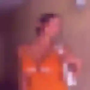 Karima, 28 ans, en ligne à Vichy pour une rencontre coquine