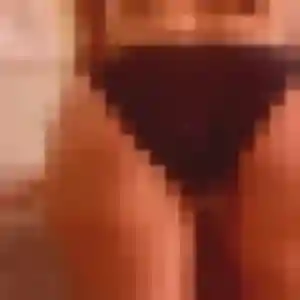Elena, 35 ans, en ligne à Villeneuve-Saint-Georges pour une rencontre coquine